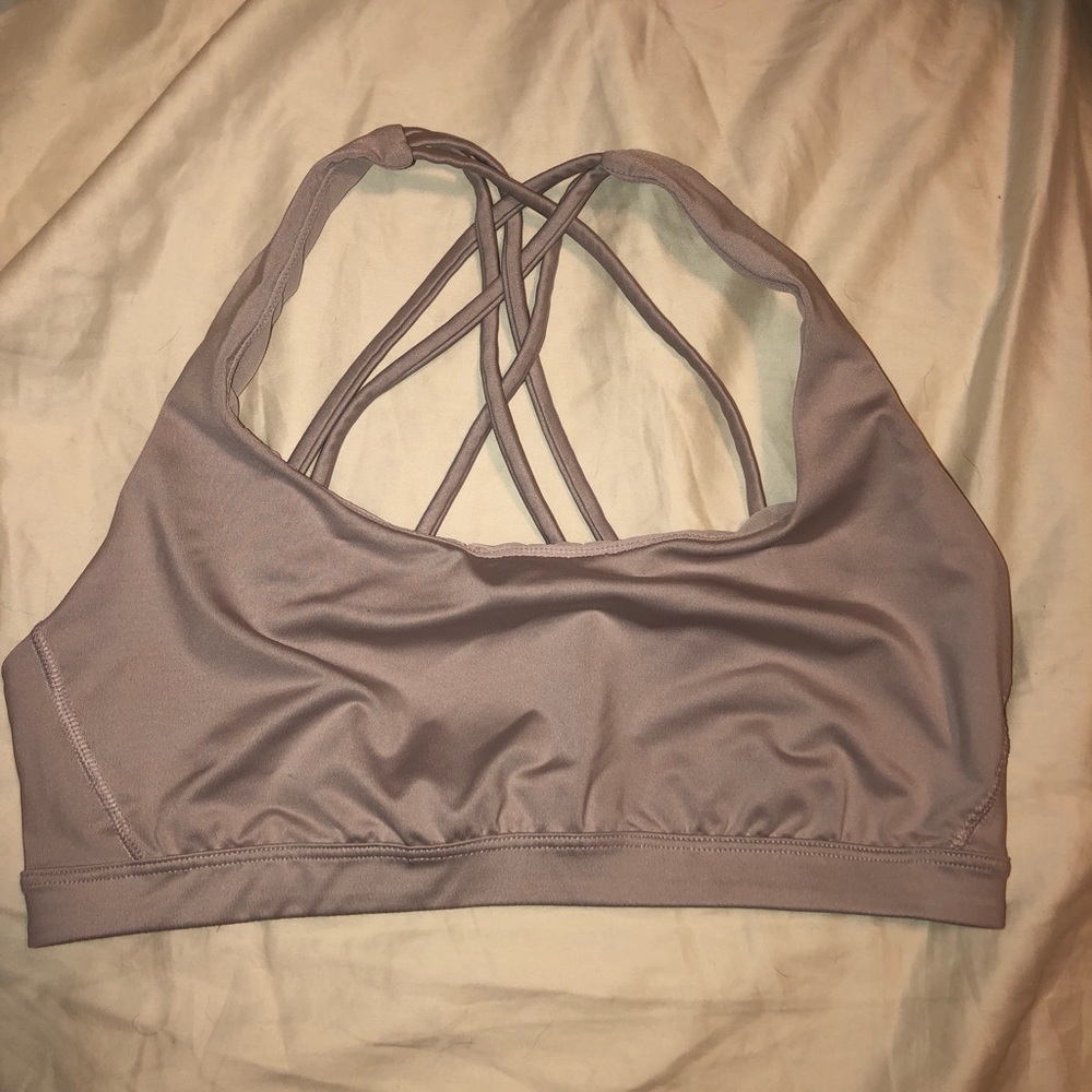 NWOT BLUSH VS SPORTS BRA